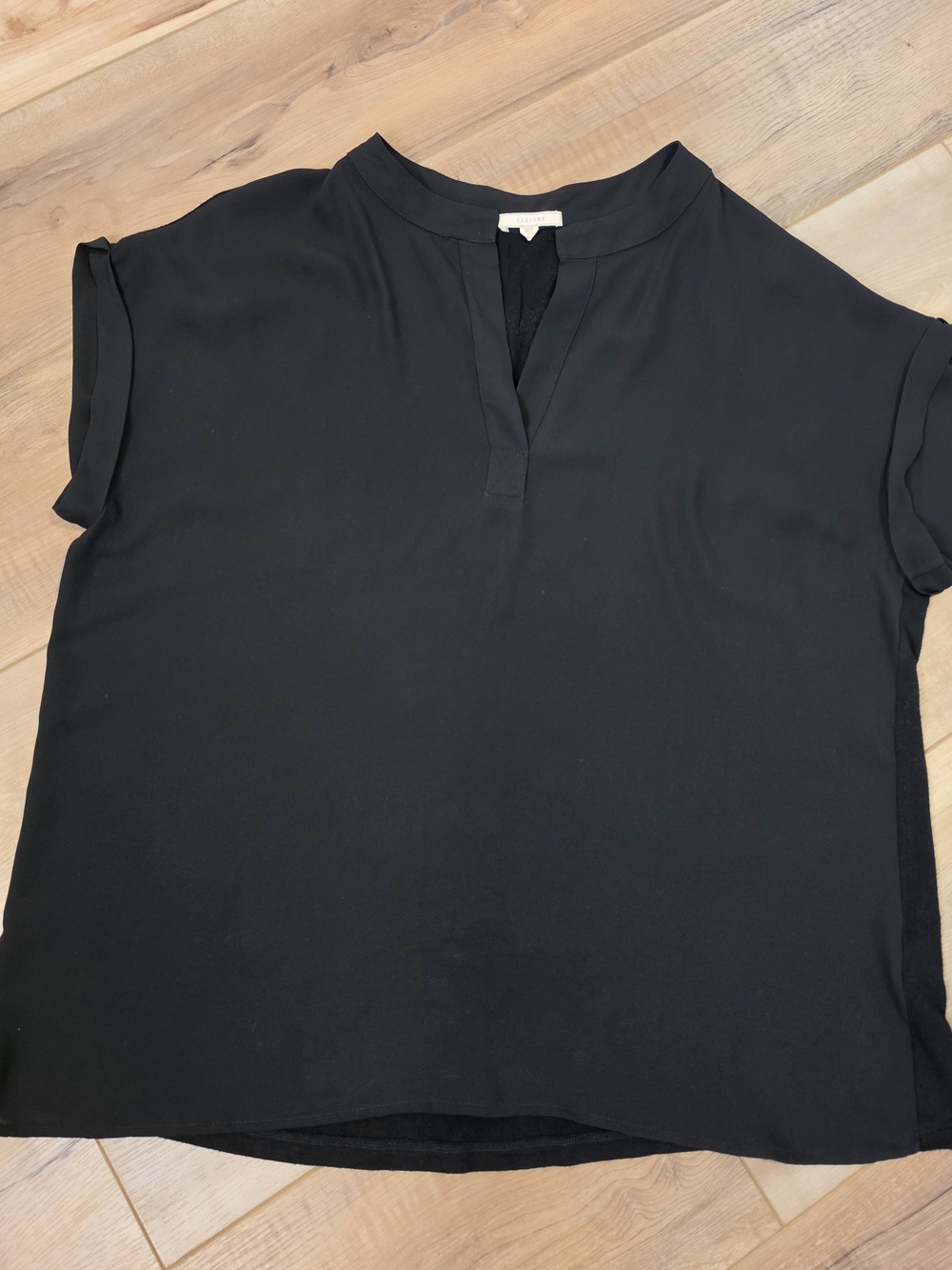 Pleione Black Split V-Neck Cap Sleeve Top